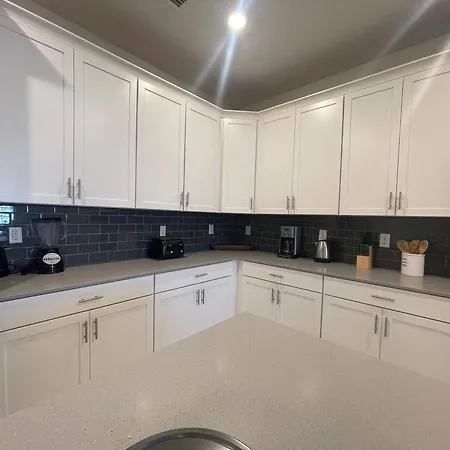 Lovely Hideway For Family With Private Pool & Waterpark